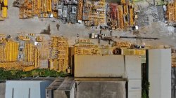 東莞市生態(tài)環(huán)境局無人機航拍沙田鎮(zhèn)企業(yè)未批先建、噴漆廢氣直排！